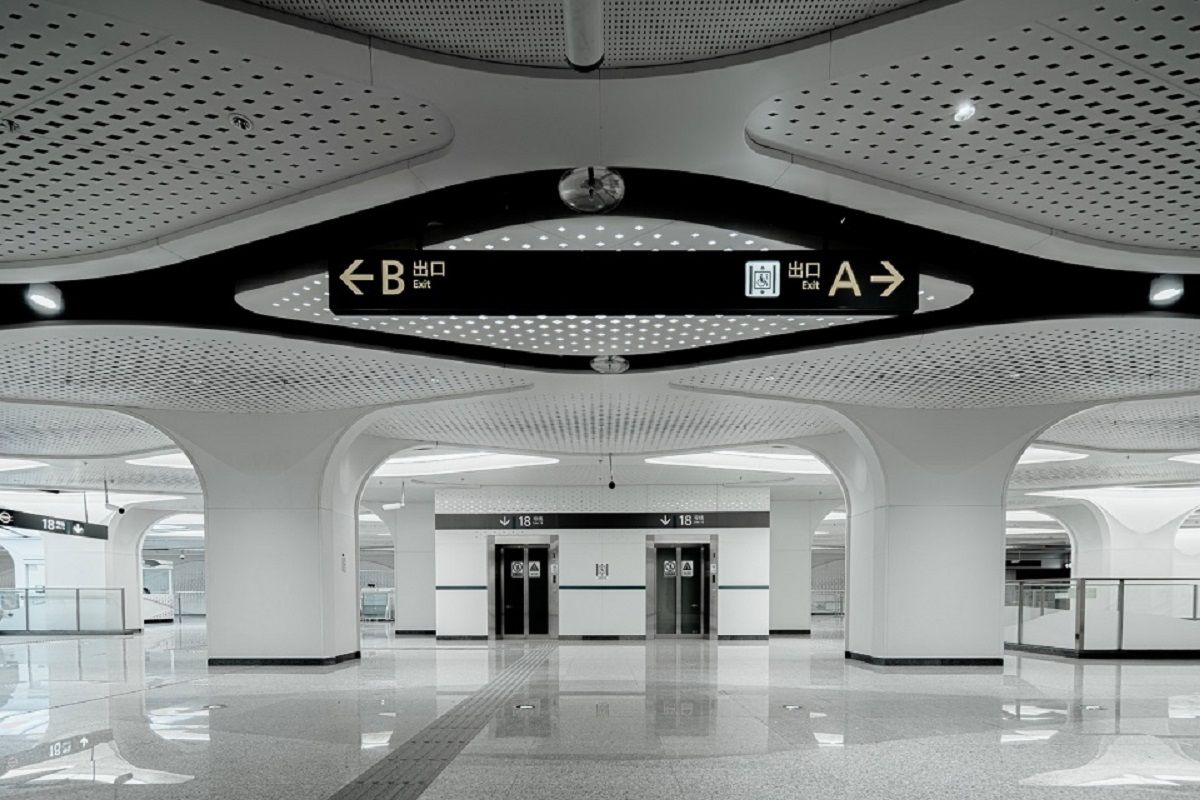 地心引力下的未来城市想象——成都地铁 18 号线站台设计-11