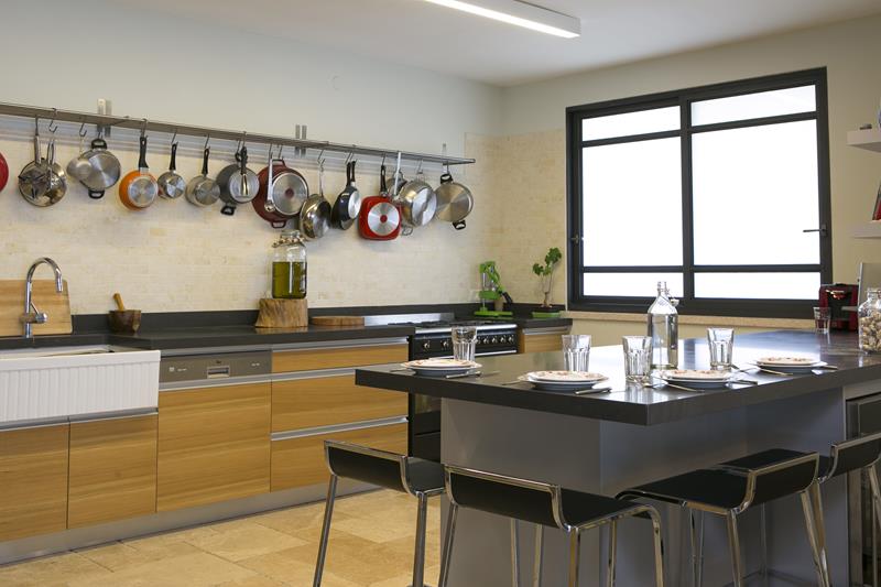 拉马特沙龙全新装修公寓丨建筑师西达斯·梅尔,室内设计师加利特·托托-32