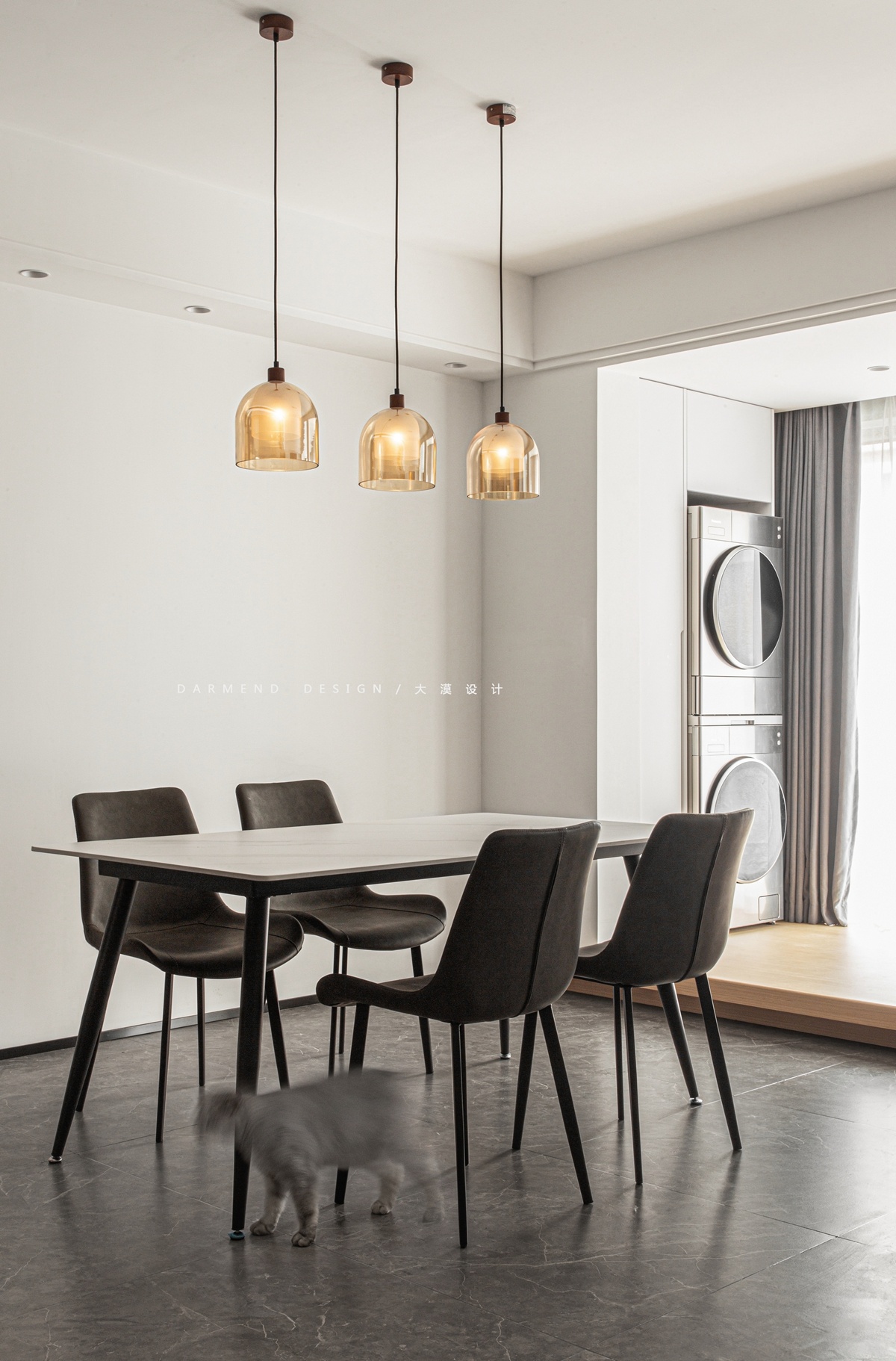 两人三喵的幸福生活丨中国南京丨大漠·室内设计-25