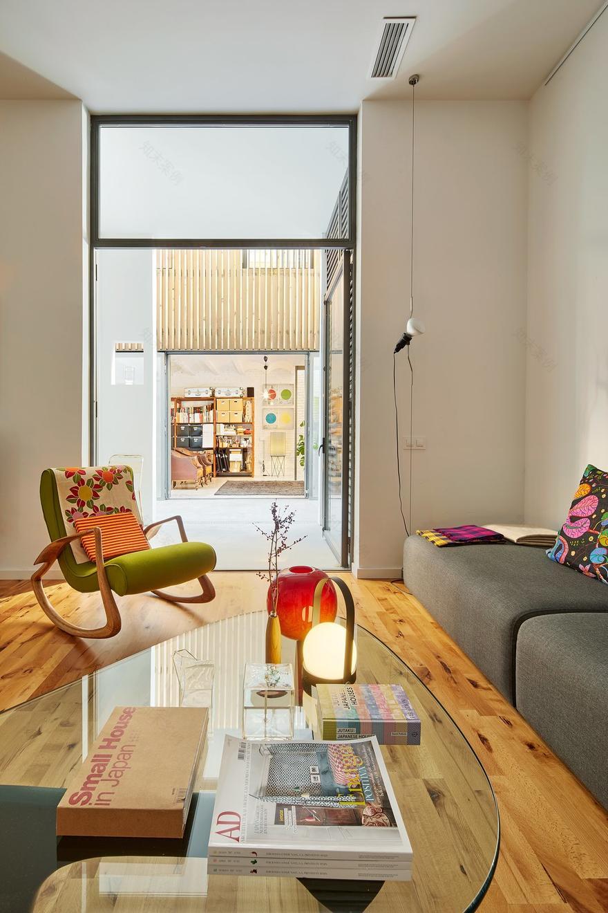 旧书仓库变明亮艺术住宅-9
