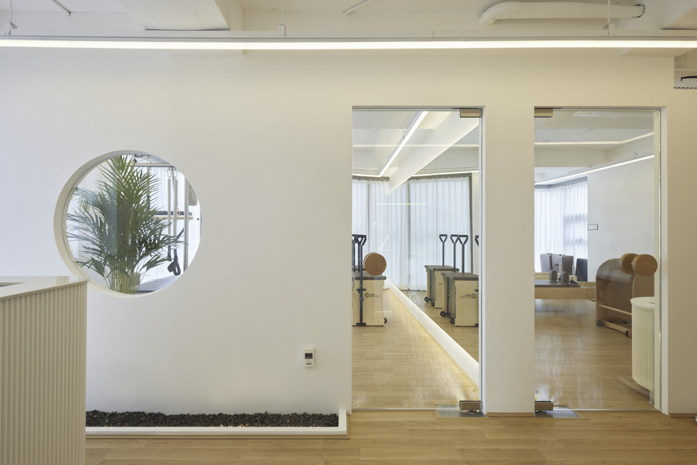 19 平米温馨高雅的瑜伽馆设计-2