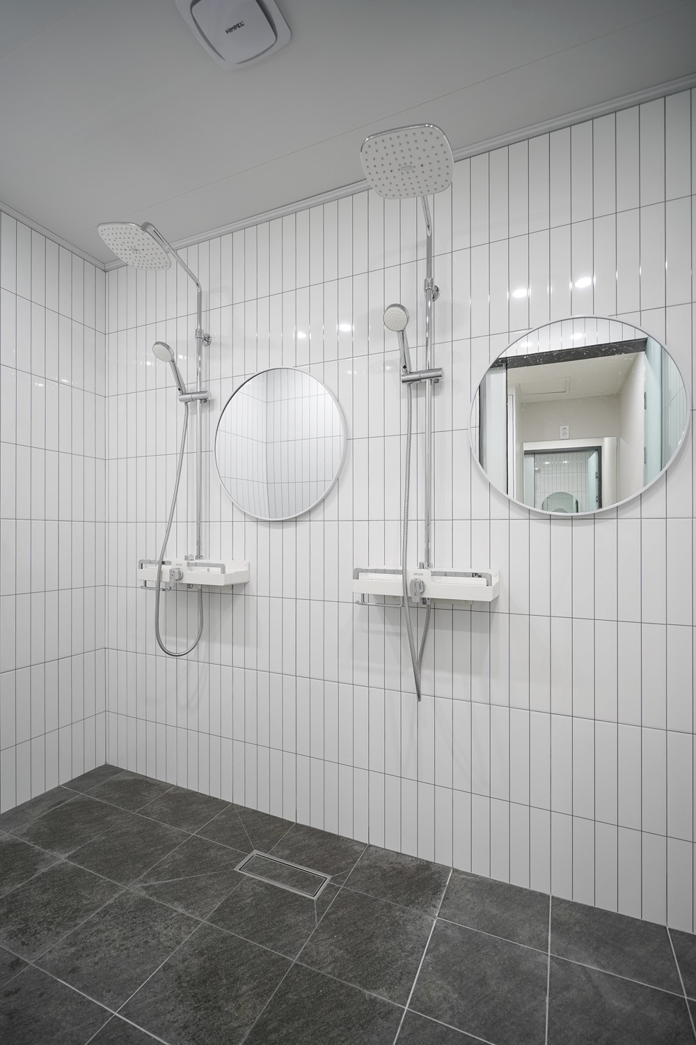 高级黑 | 38 平米迷你公寓的华丽转身-18