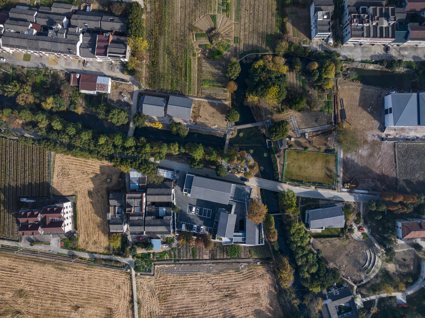 龙南村党群中心，浙江桐乡 / 森上建筑-5