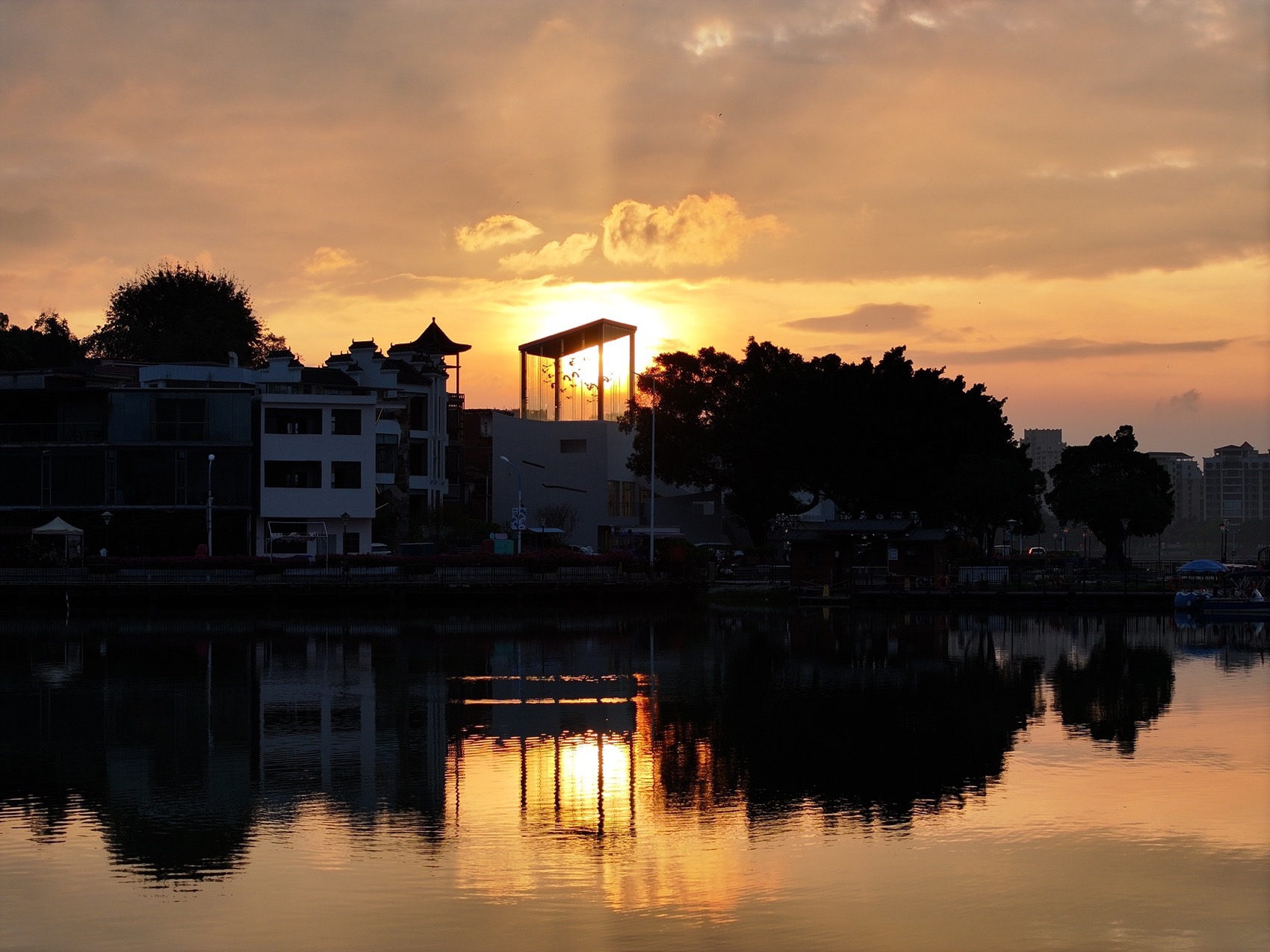 岩前艺术中心丨中国肇庆丨许牧川,陈俊睿,谢境鑫等-48