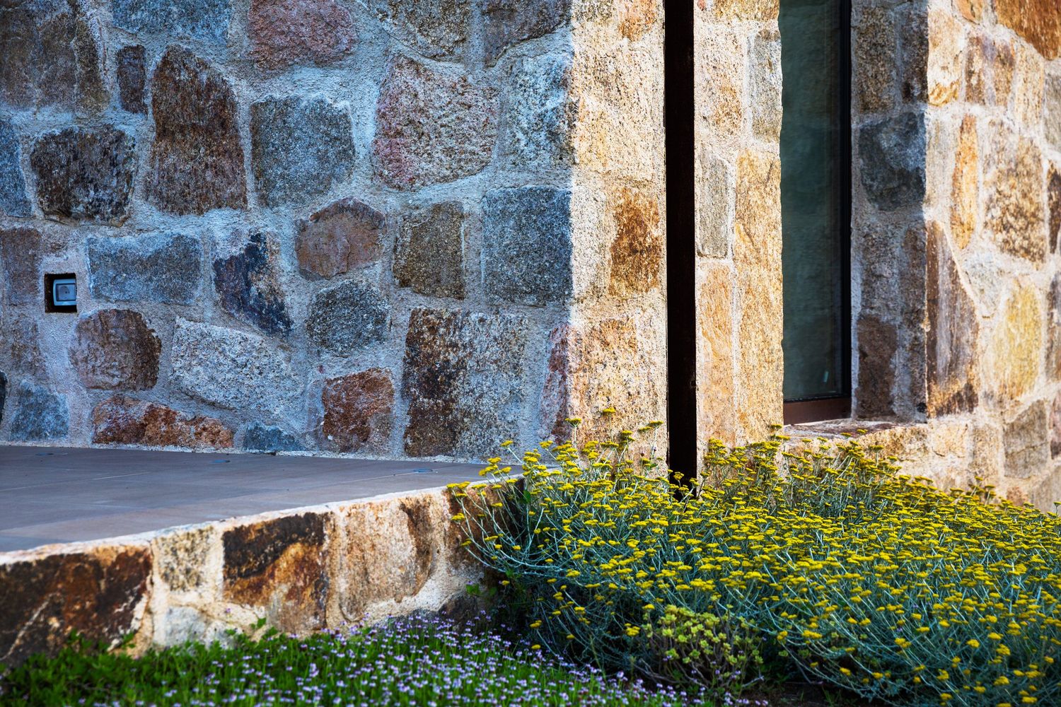 撒丁岛石屋的现代诠释-54