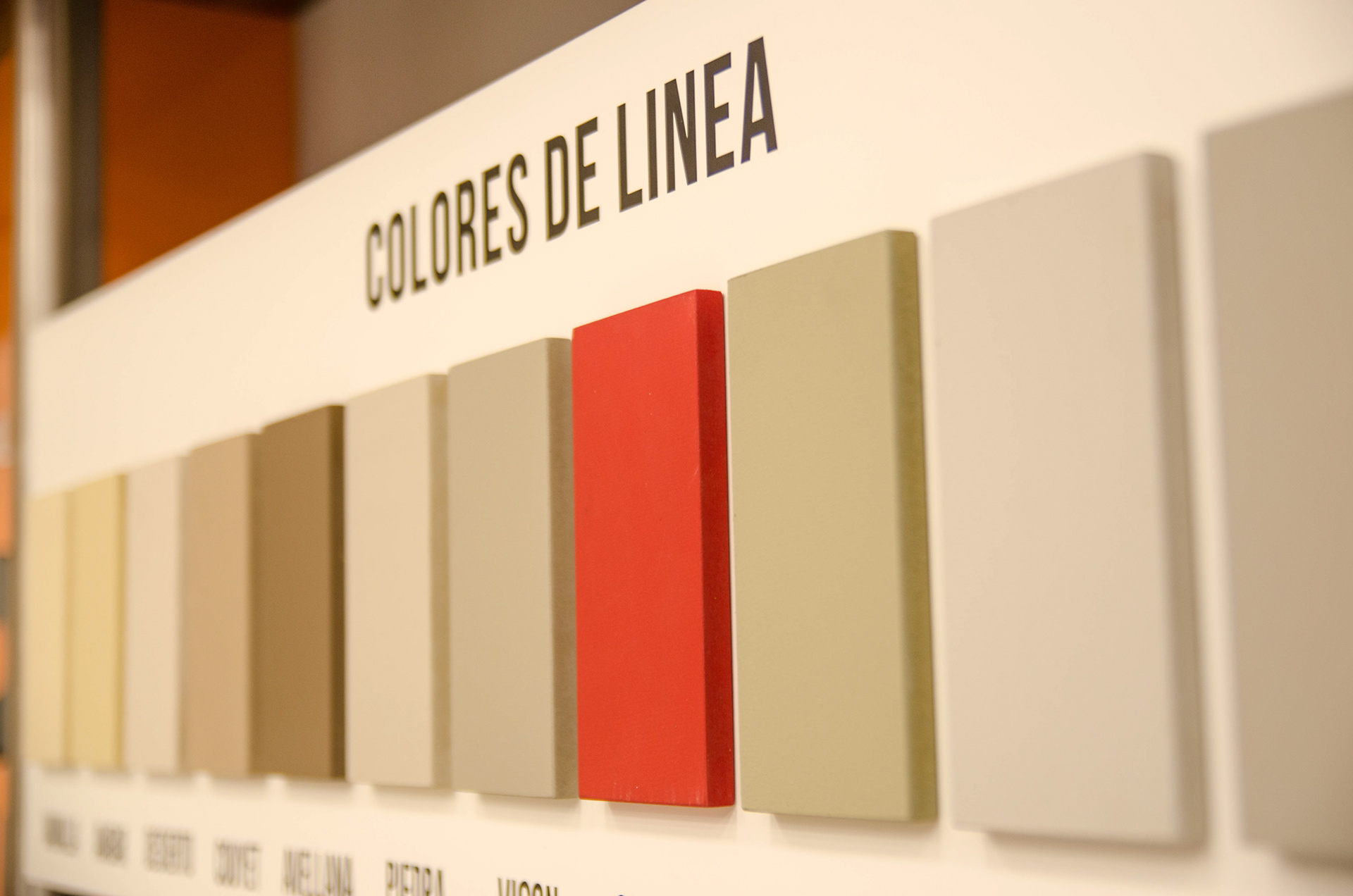 Ligantex Pinturerias. Retail Design-7