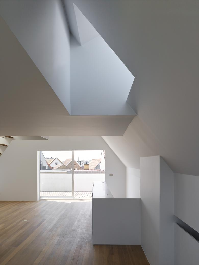 De Bruycker – De Brock 设计的皮肤科诊所及住宅丨比利时-14