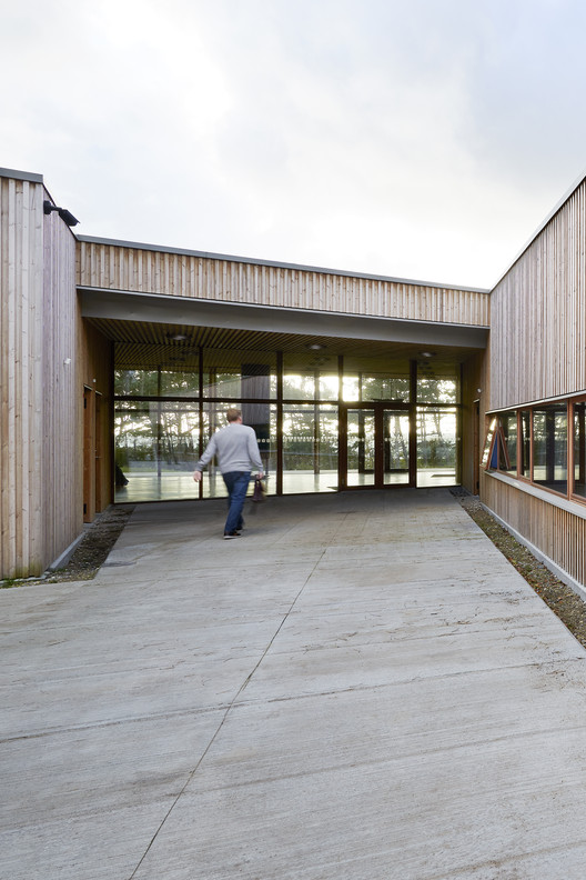 丹麦 Jomsborg 男女童子军设施,融入自然景观的木质建筑-27