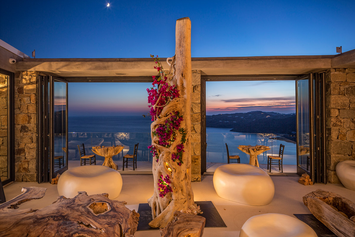 Villas With Wonderful Views of the Sea in Mykonos-22