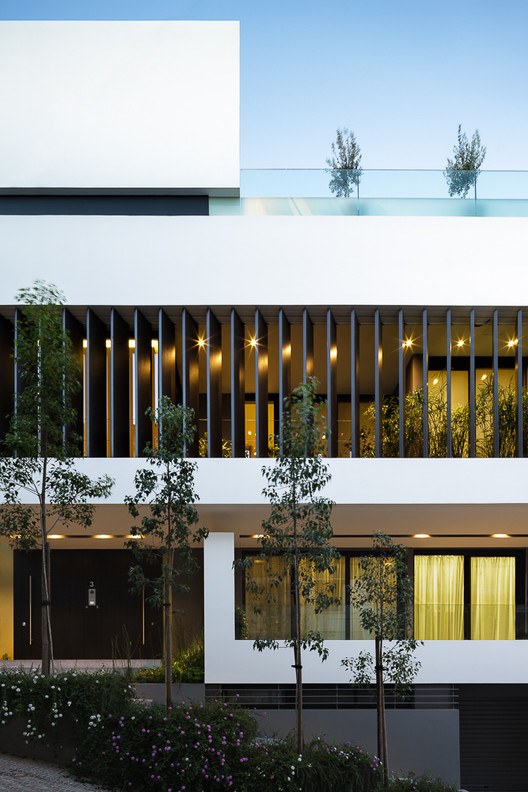 House on Top  ISV Architects-20