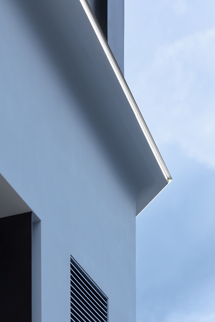 NOVO 服装店丨目后空间设计-9