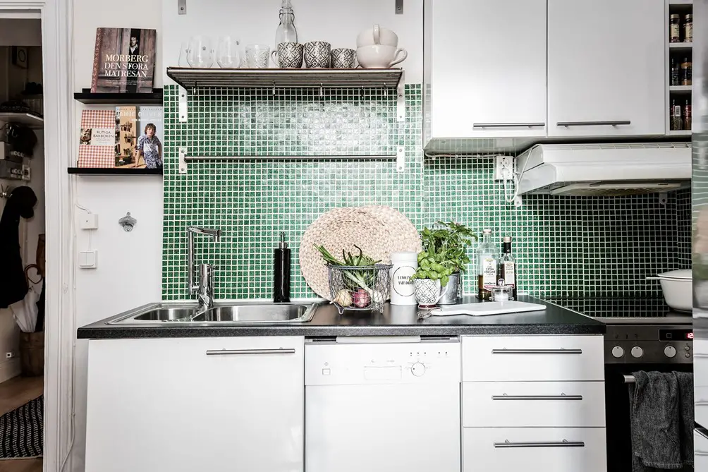 棕色调公寓 | 极简主义与民族元素的完美融合-9