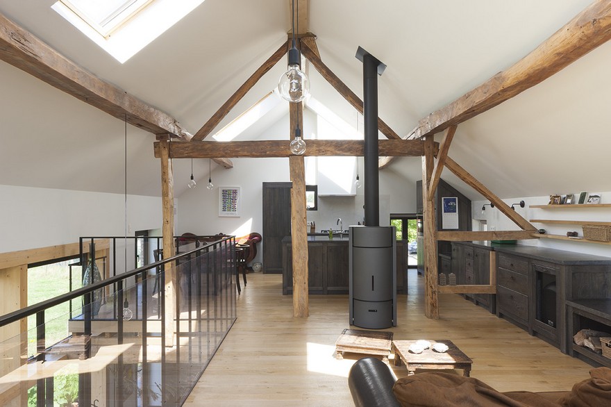 Old Clay Timbered House Renovated in Belgium by Burobill-10