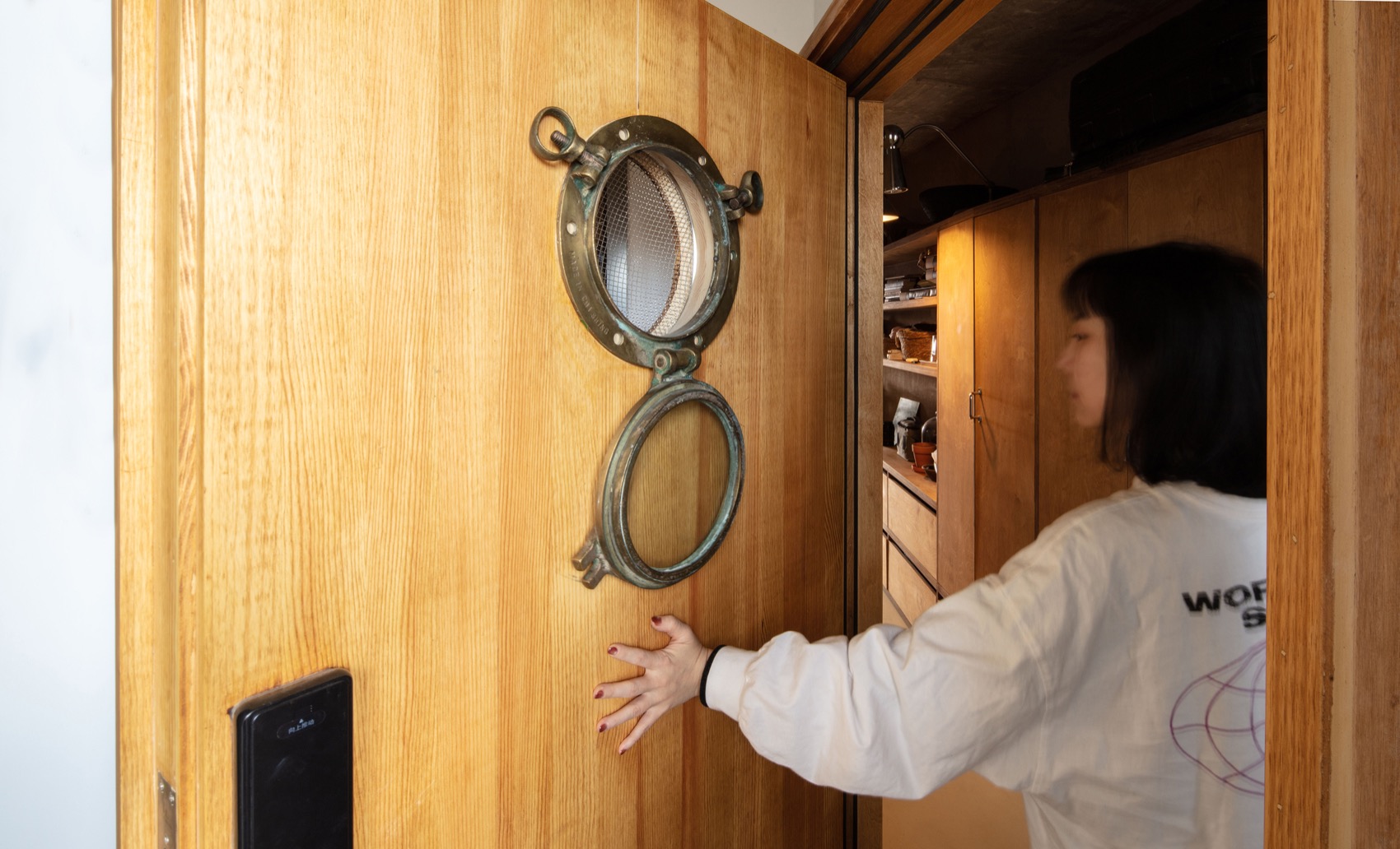 山顶洞之家  老破小里的庇护和观望丨中国北京丨察社办公室-111