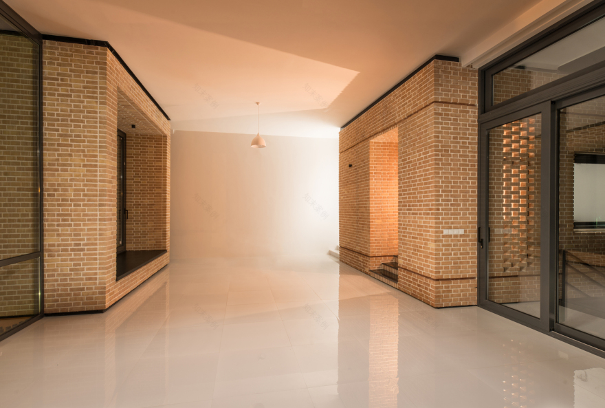 伊朗纳坦兹郊区简约别墅设计-49