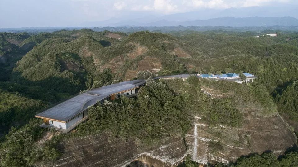 蘑菇屋变高端民宿 | 野奢空间的逆袭之路-29