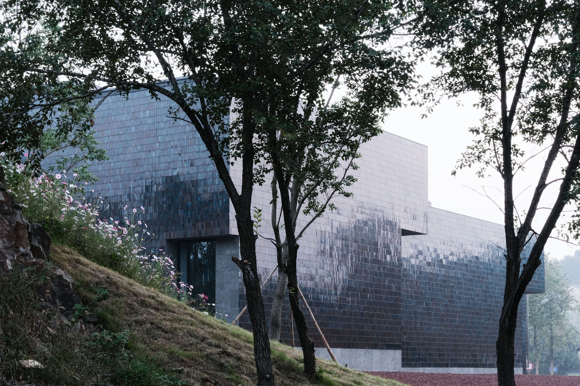 黄龙山脉·紫砂矿源博物馆丨中国无锡丨东南大学建筑学院+Atelier XÜK-16