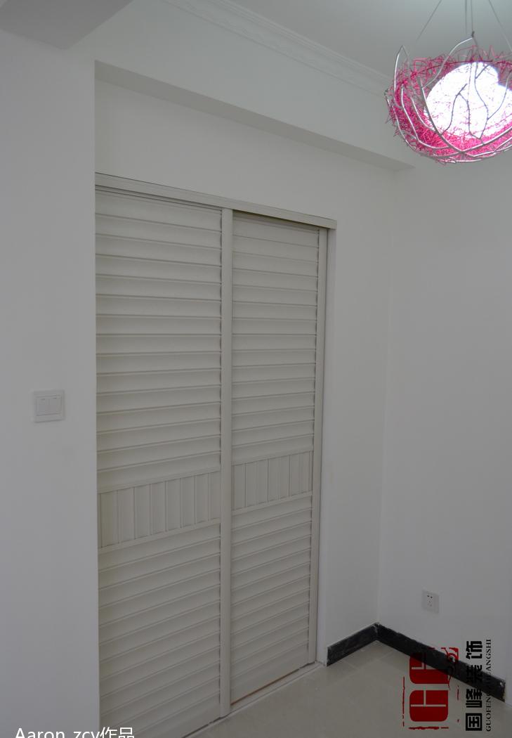 2.4 万打造 70 平现代婚房 | 极简奢华，空间利用-22