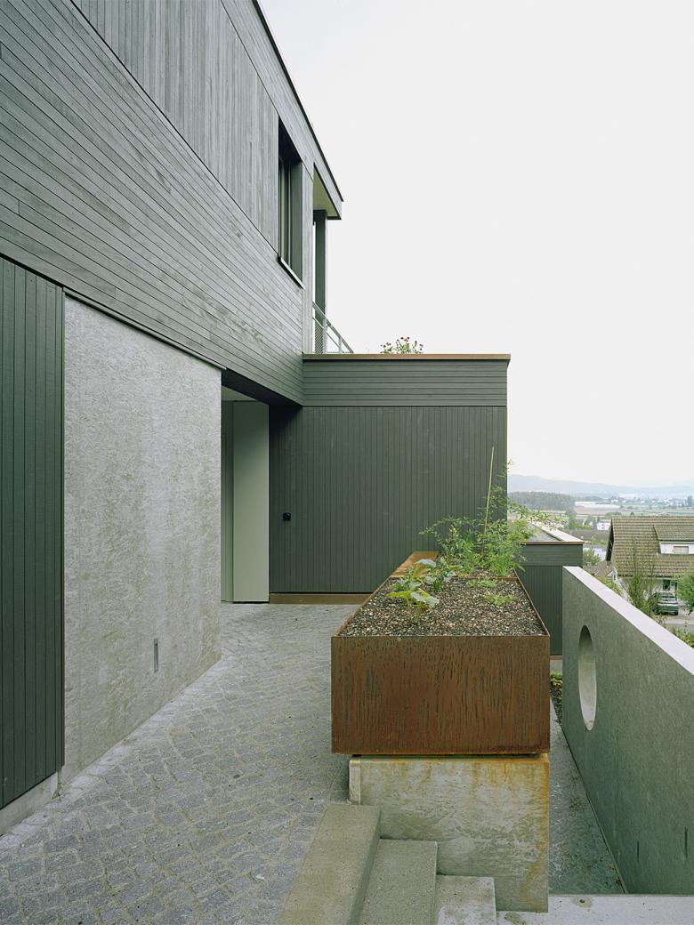 在菲斯利斯巴赫的山坡上居住丨瑞士丨Kollektiv Marudo-28