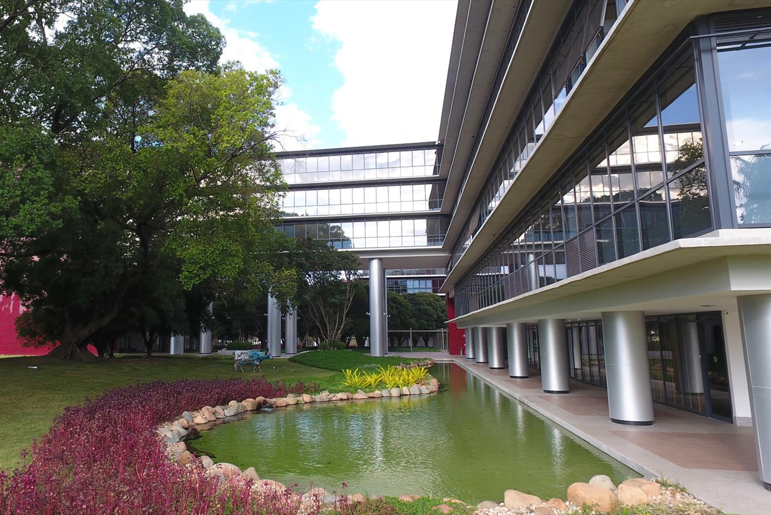 巴西乔治娜商业公园 | 绿色环保的混合使用建筑群-10