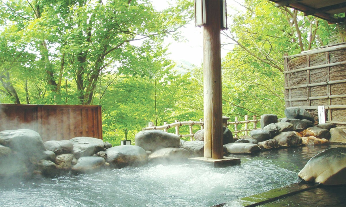 日本温泉酒店，大师们的自然与建筑之美-1