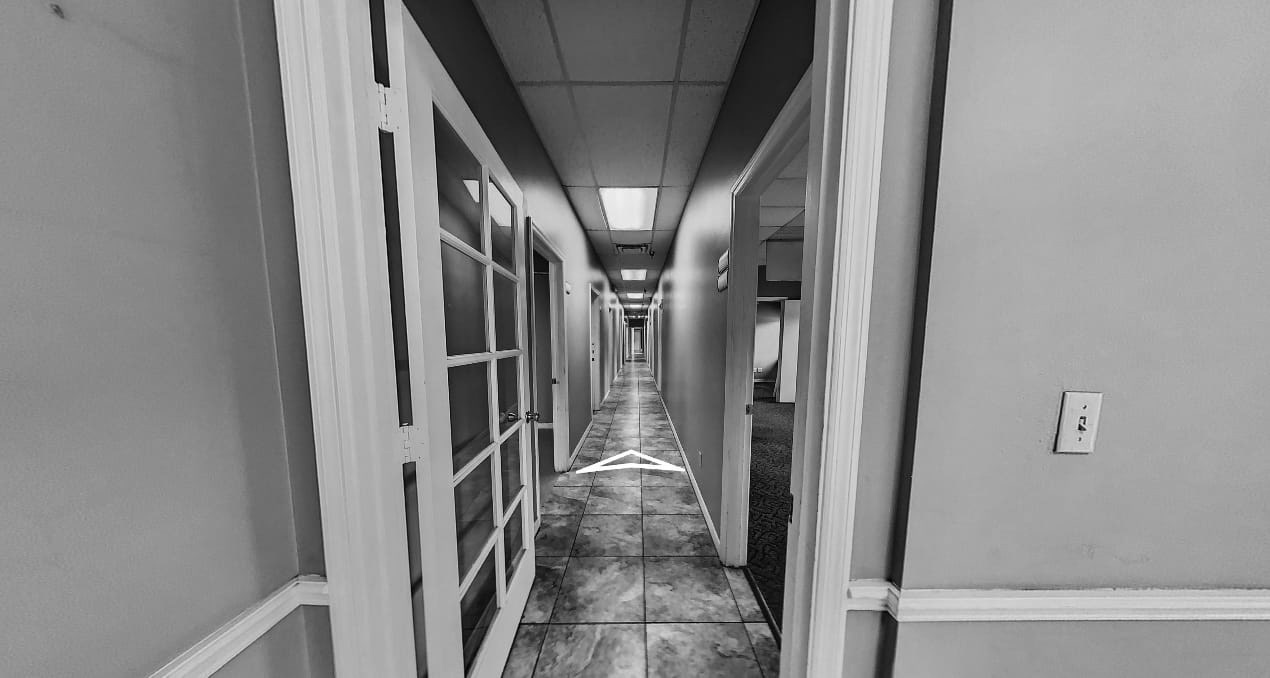 TDW办公室及仓库内部空间
 
注：由于不清楚TDW代表的具体内容，这里按保留处理如果TDW有特定含义且你能给出相关信息，可替换成准确内容 丨UruguayFlorida-11