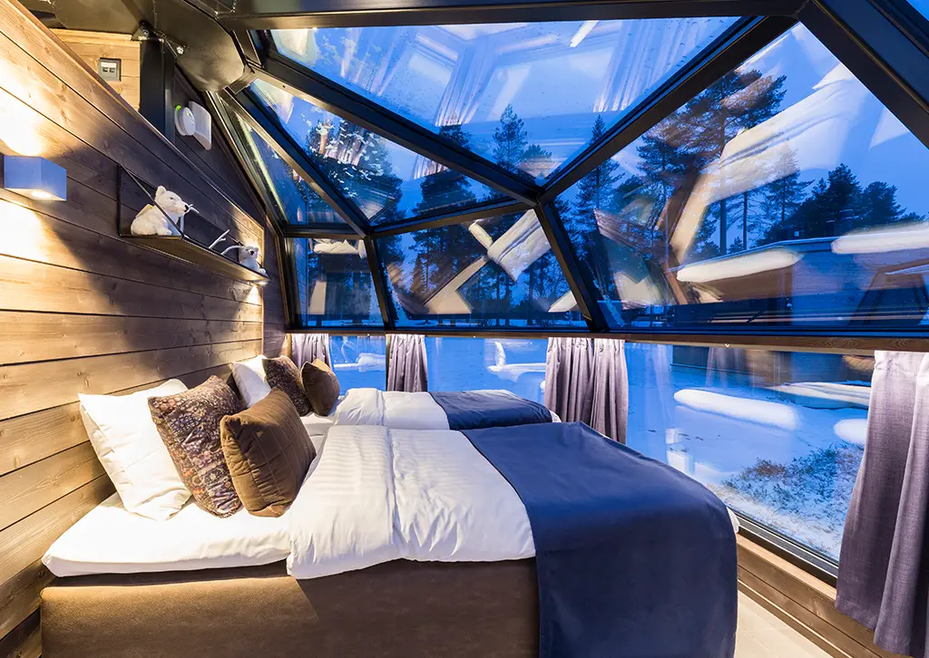 芬兰拉普兰的玻璃穹顶冰屋 | 欣赏星空与极光的绝佳之地-2
