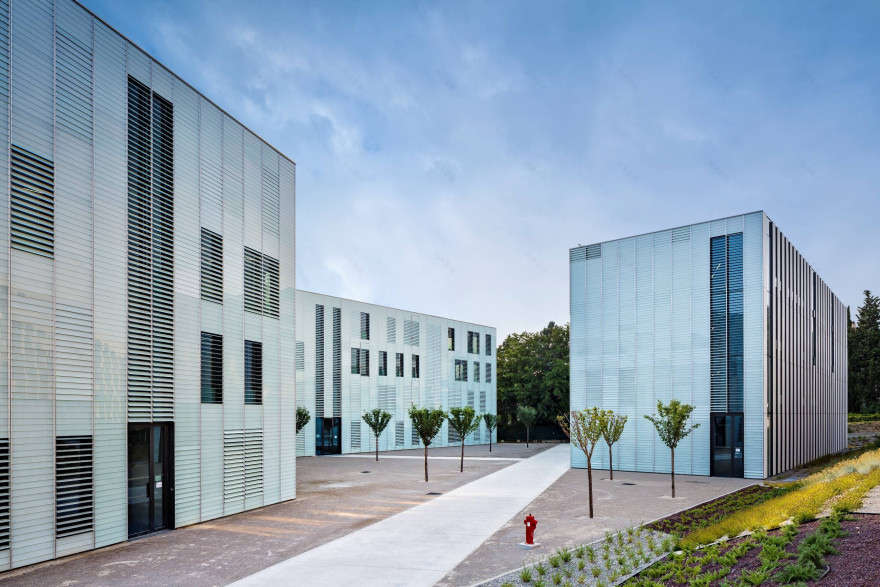 因地制宜的普罗旺斯大学扩建-15