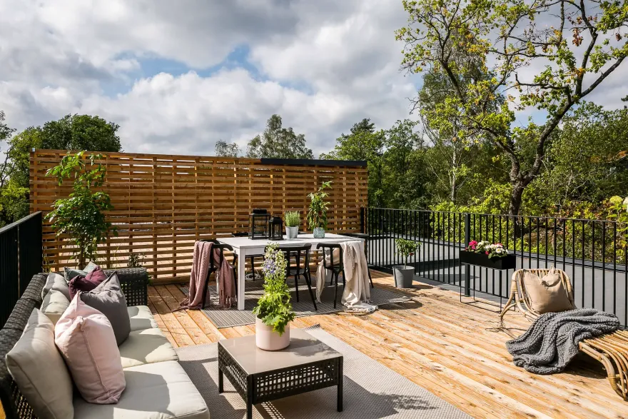 瑞典木质立面建筑共享景观与生活空间-16