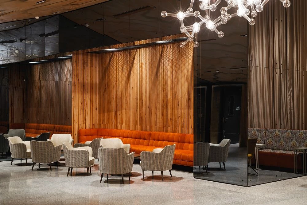 创新翻新,旧剧院焕发新活力-12