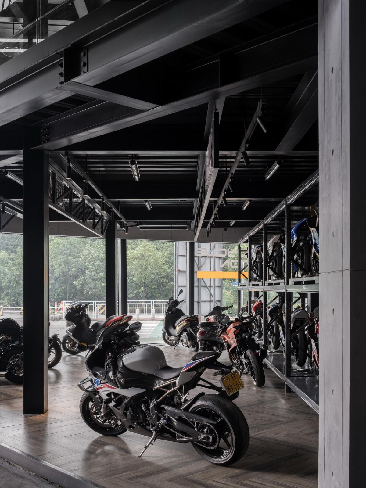 顺德EW机车展厅丨中国佛山丨SN  A超然建筑-39