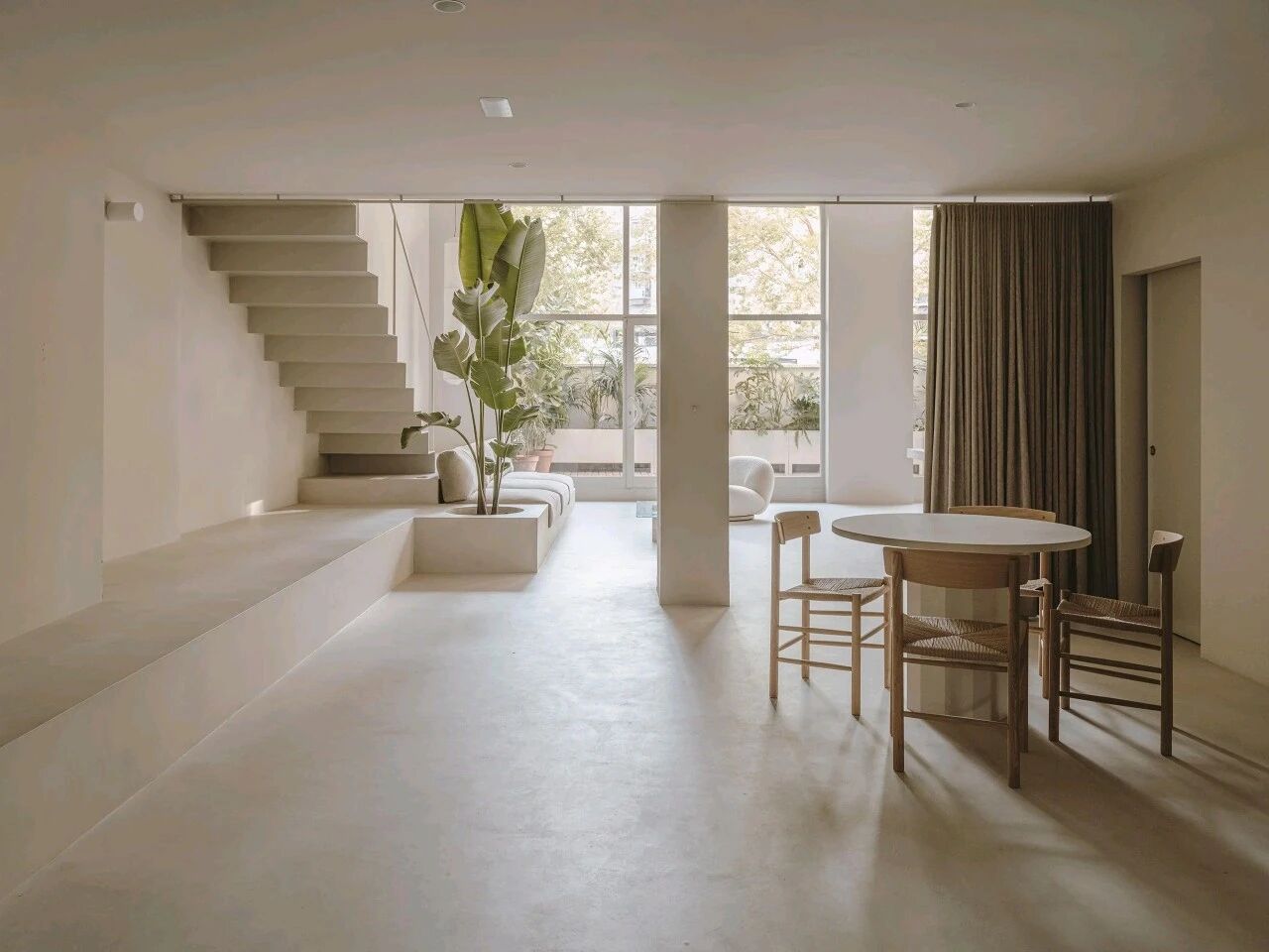 极简办公空间美学丨Isern Serra-63