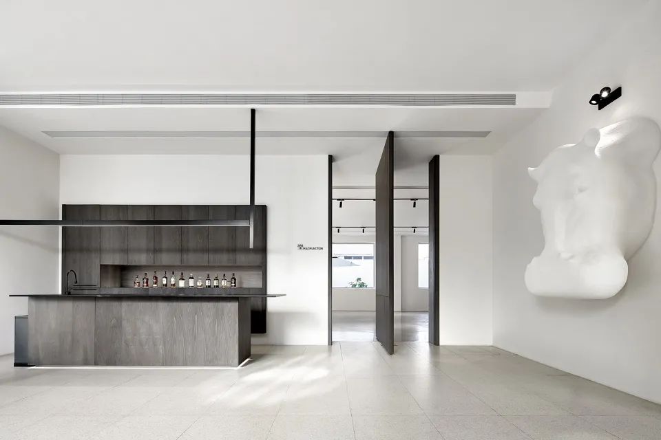 几何秩序中的创意空间——QI STUDIO 白墙之下-0