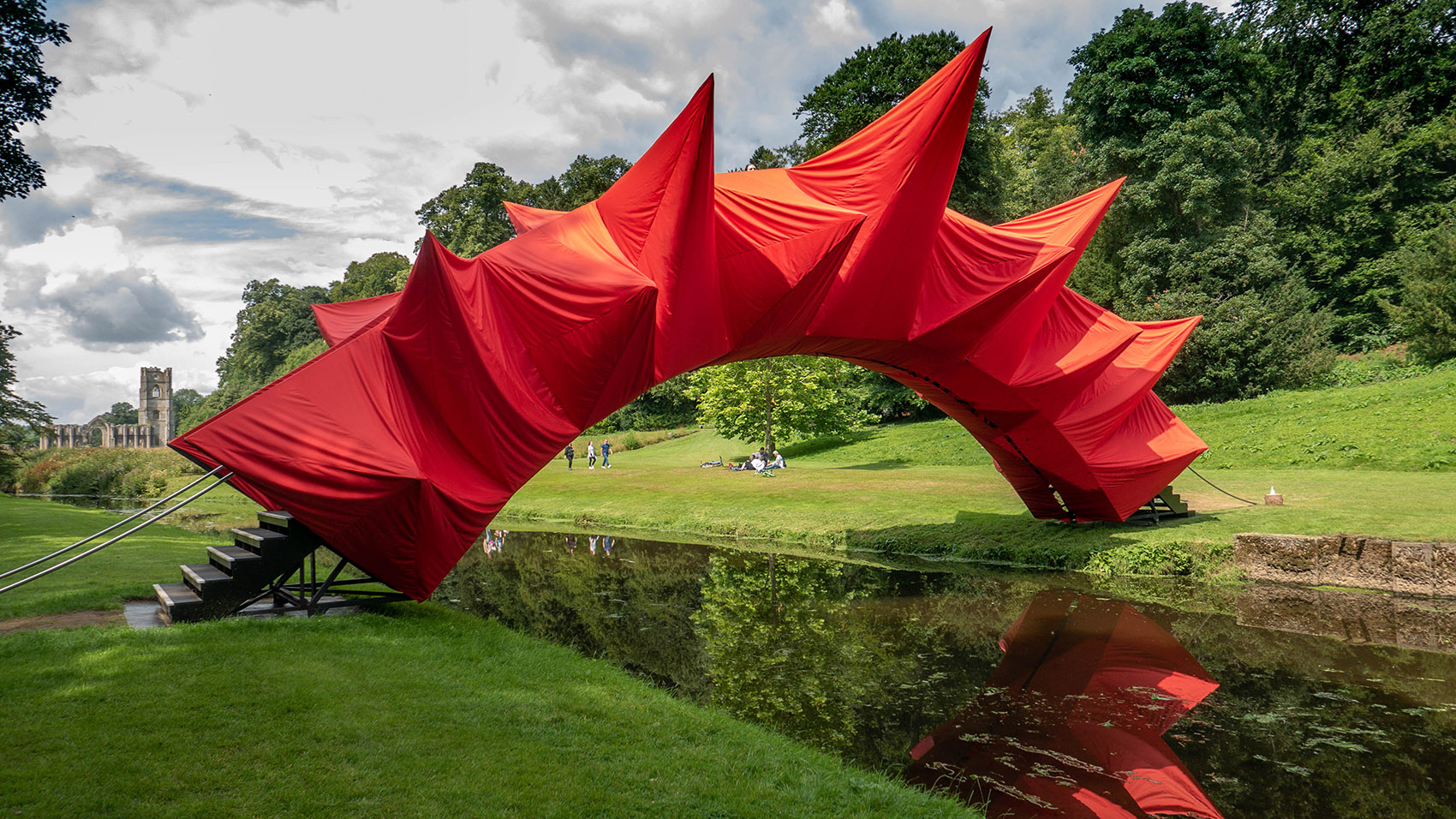 “连接”装置丨英国约克丨Steve Messam-15