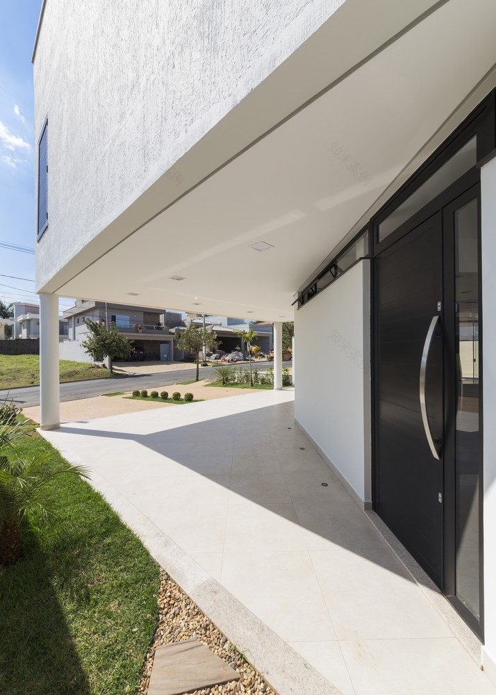 巴西 DBP House | 灵动布局,光影交织的生态住宅-26