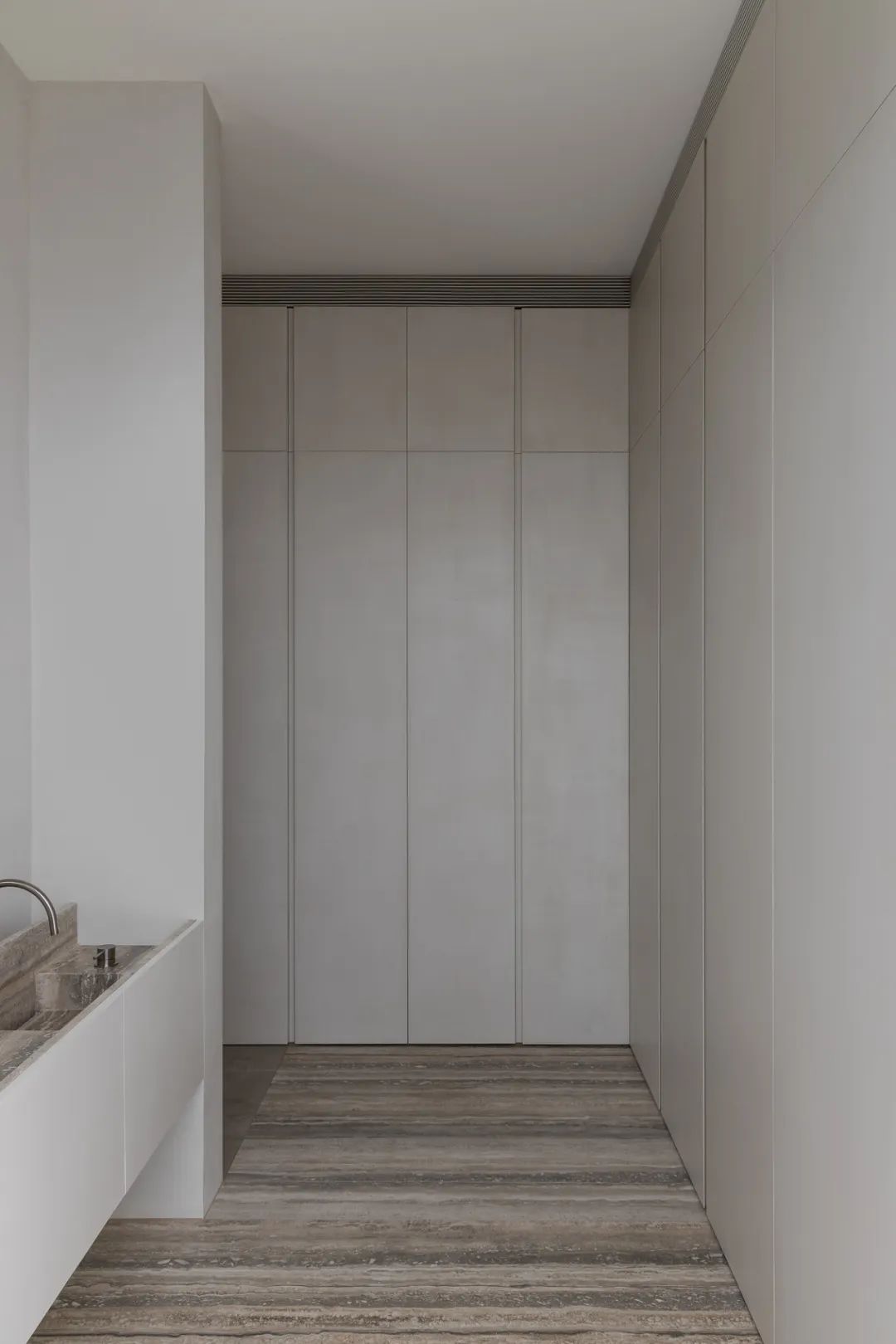 光与开放 · 艾玛·塞尔泽的极简之家丨澳大利亚墨尔本丨Selzer 设计工作室-13