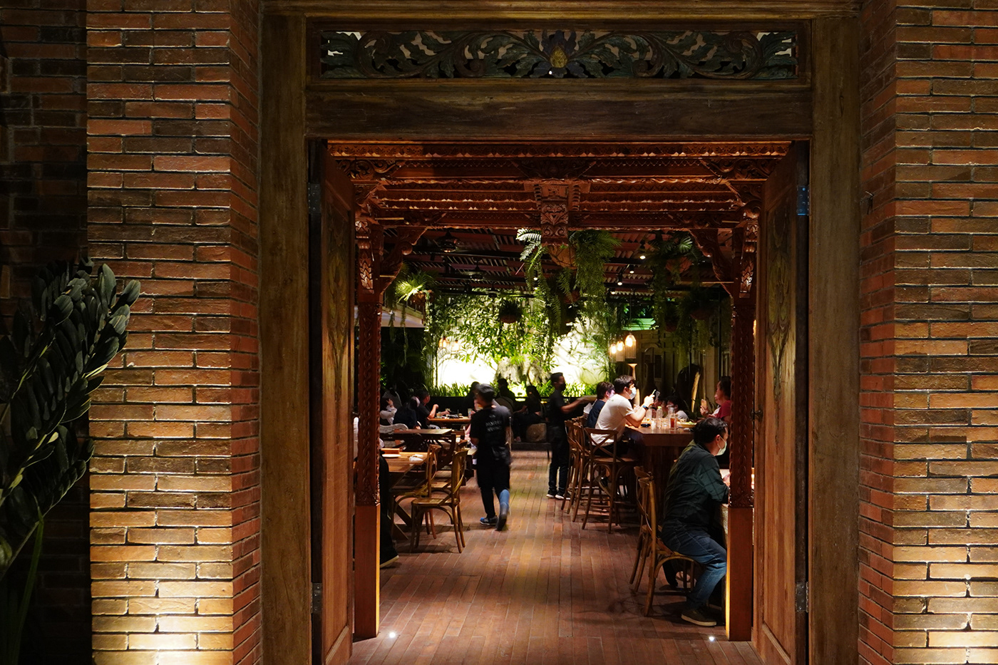 Six Ounces Menteng-8