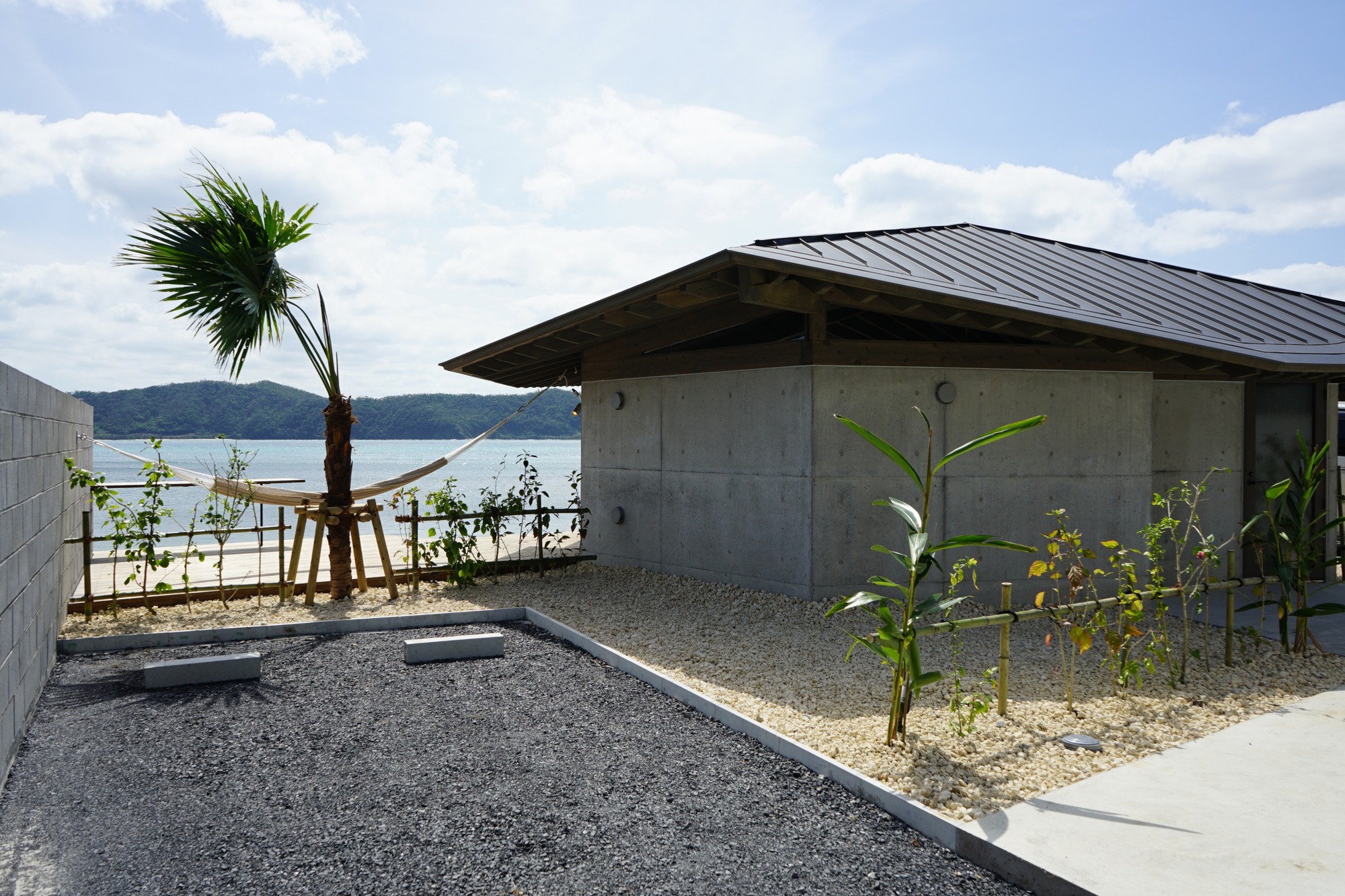 DenPaku The Beachfront MIJORA / Atelier TEKUTO + Amami Design Firm-29