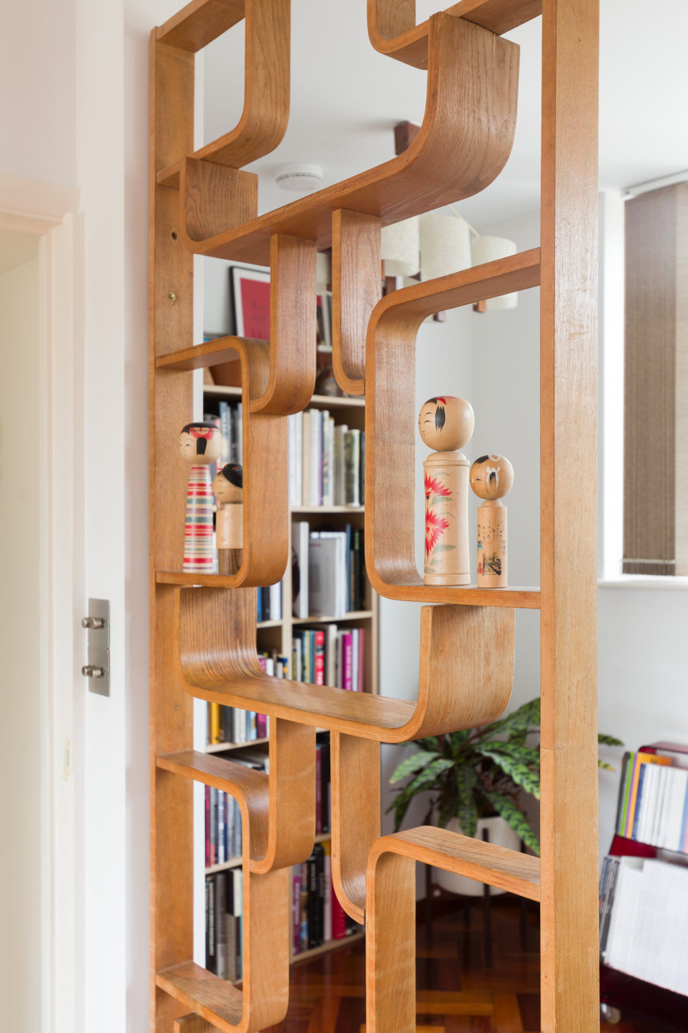 电影服装设计师的现代中世纪家园-12