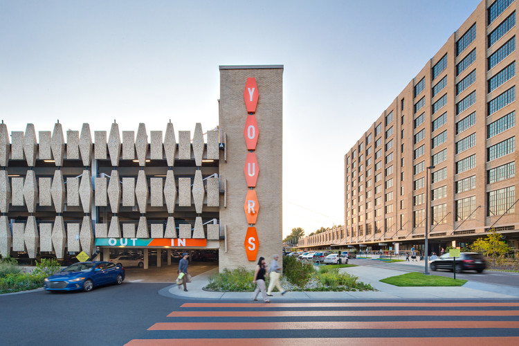 交叉广场（Crosstown Concourse）-11