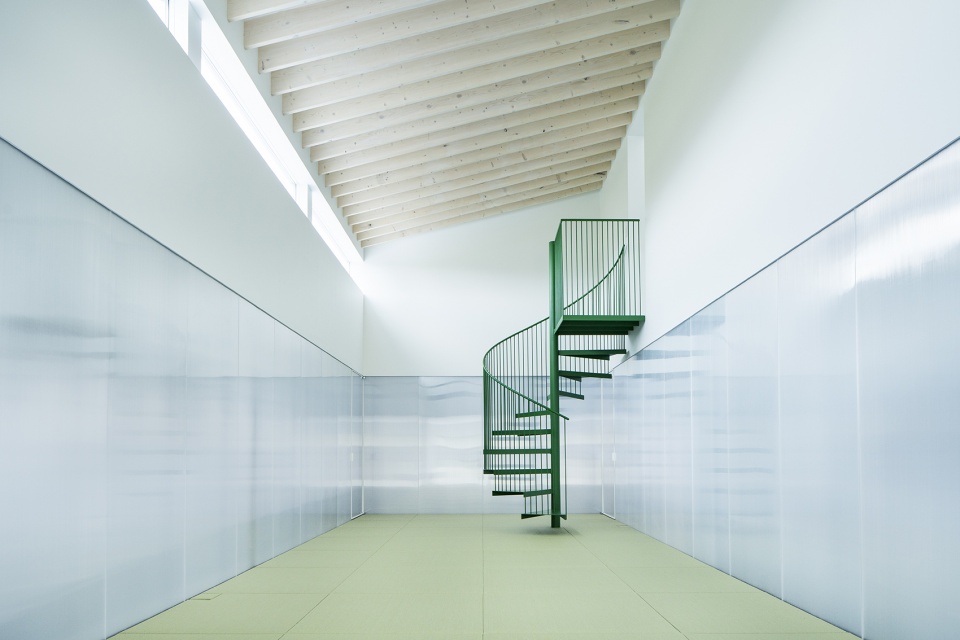 锯齿之家的光影魔法 | 柔和光线与开放性共存-17