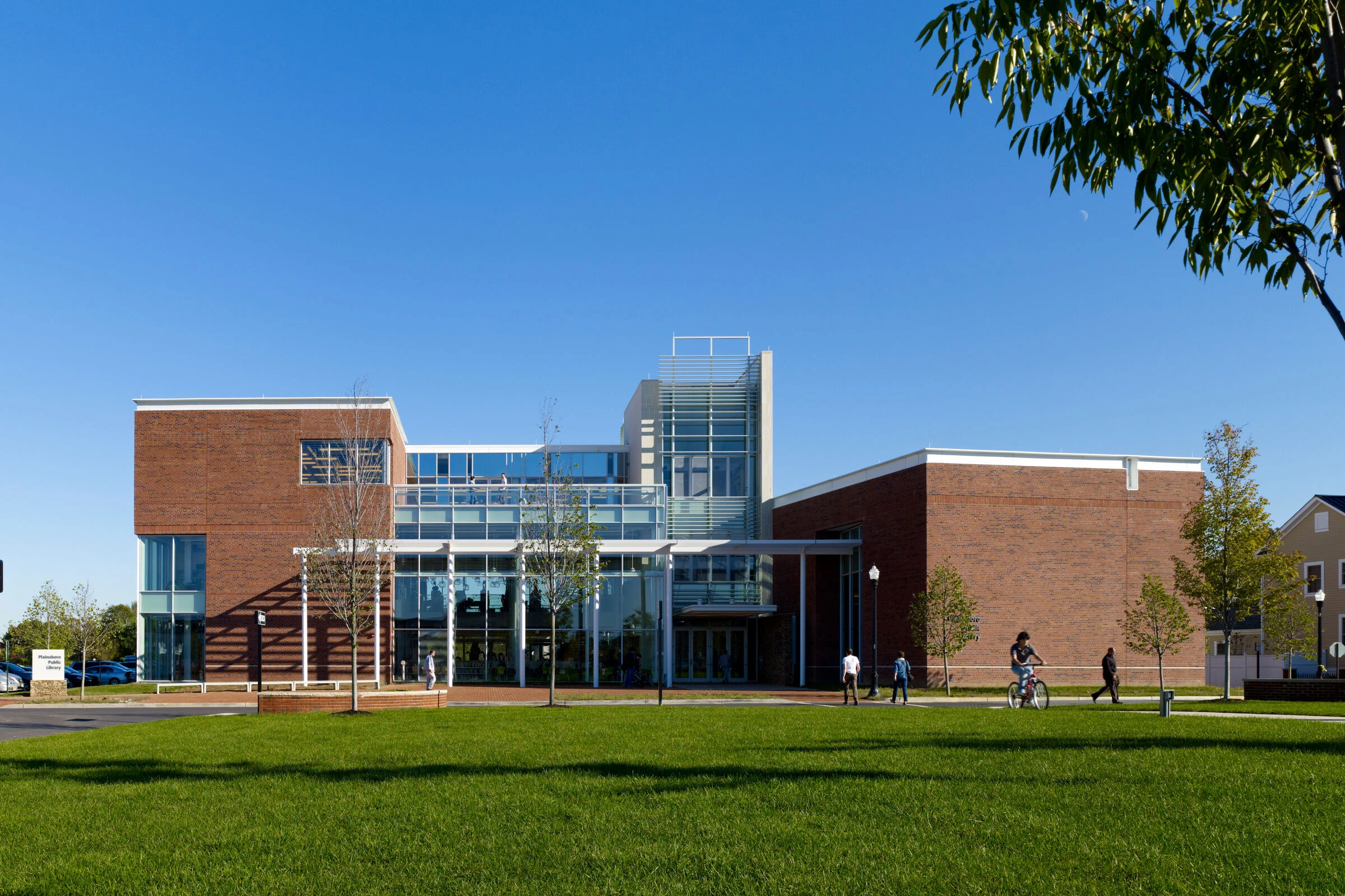 普莱因斯伯勒公共图书馆丨美国新泽西丨BKSK Architects-10