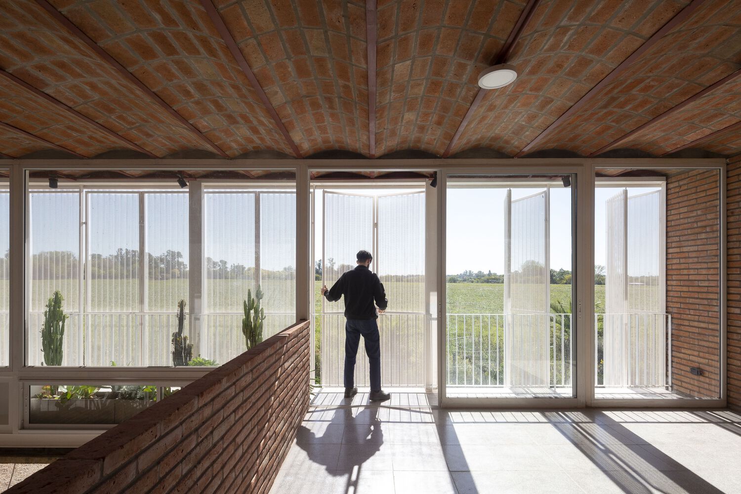 城市与乡村的完美对话·Capilla 别墅丨阿根廷布宜诺斯艾利斯丨Ventura Virzi arquitectos-24