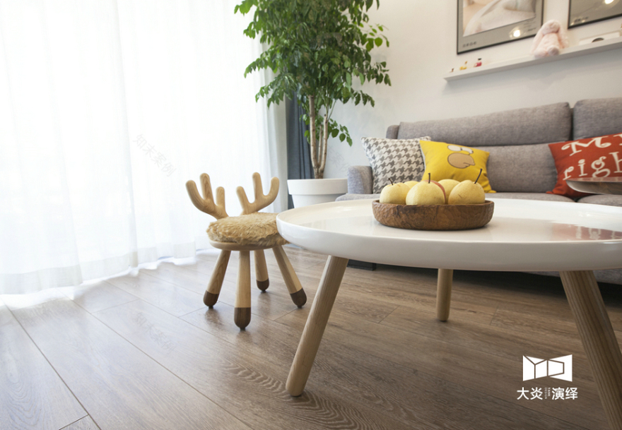 85 后 IT 男为爱妻打造北欧风文艺家居-45