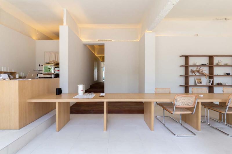 20 平米木质咖啡馆，简约而不简单-6