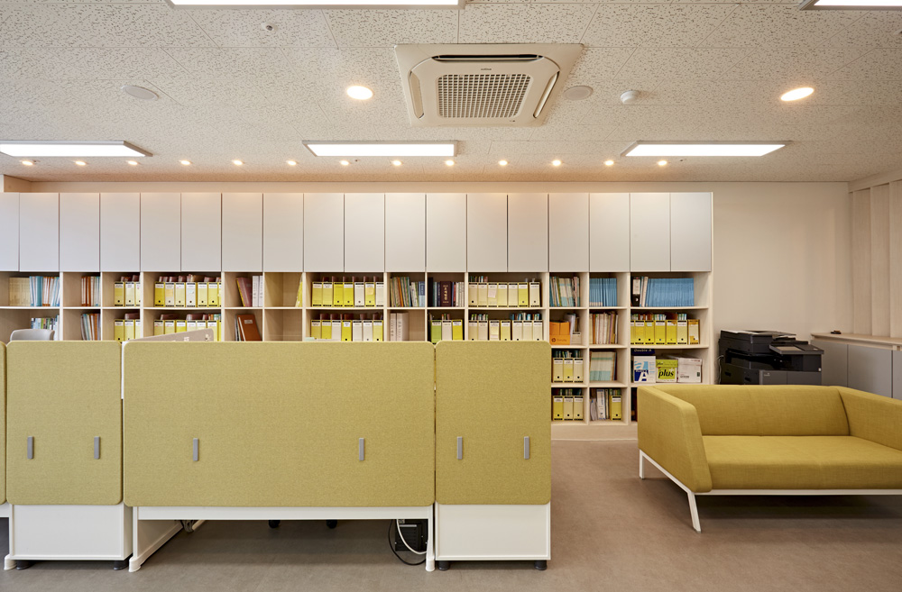 极简会计公司的 25 平米精致设计-4