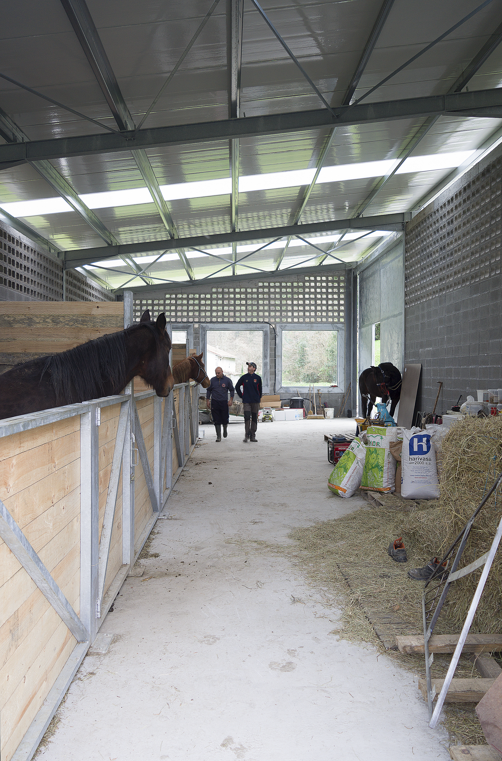 奥莱斯蒂的马厩-11