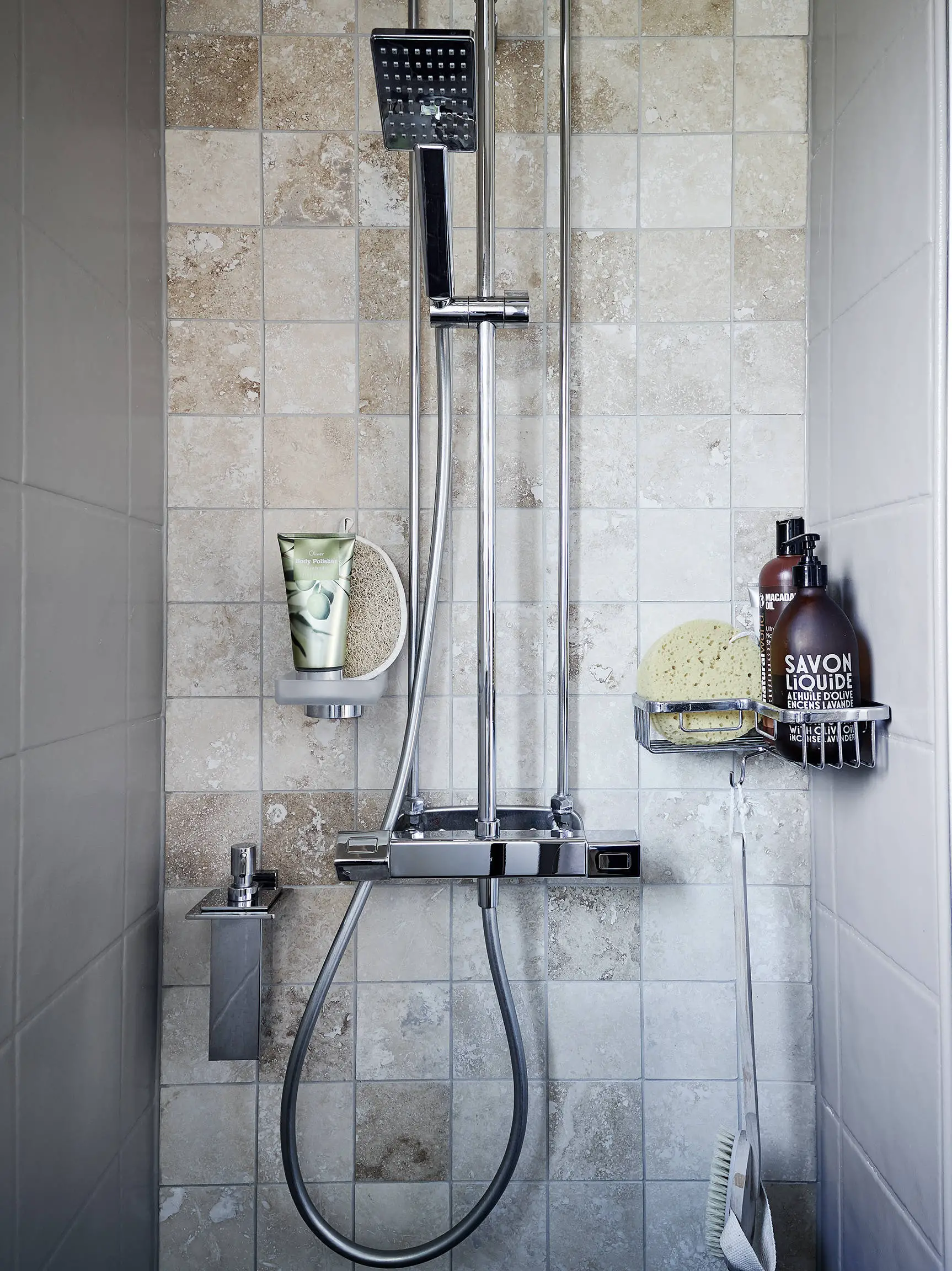 灰色系公寓的温馨生活-20