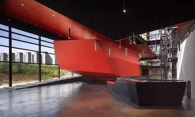 世界上最“红”的女建筑师，她的设计都很红！-84