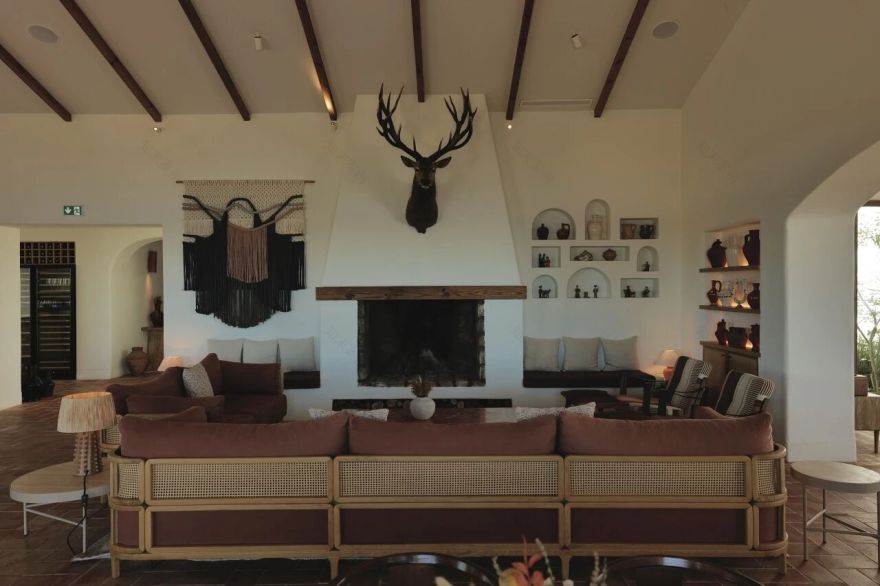 葡萄牙名厨 José Avillez 湖畔居所 Casa Nossa丨Joana Astolfi 与 Studio Astolfi 团队-8